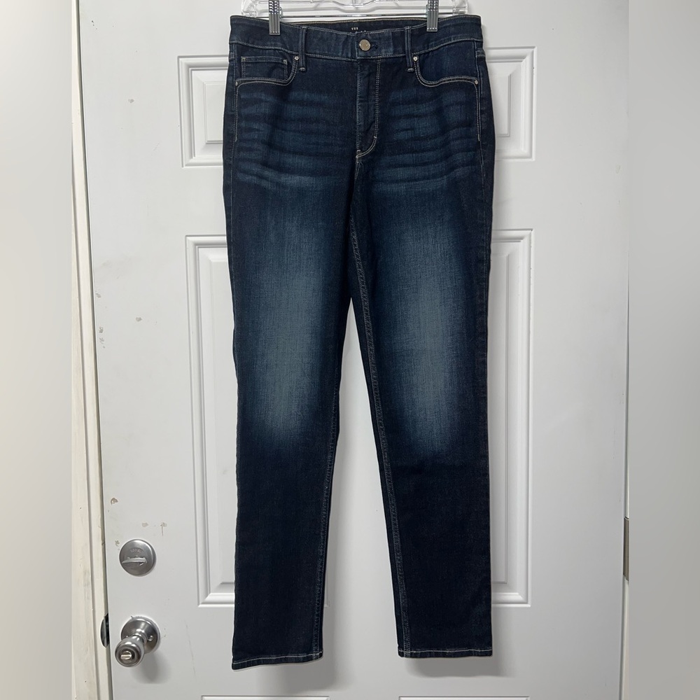White House Black Market The Slim Jean 10L